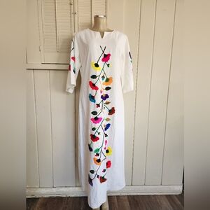 Mexico Embroidered White Puebla Kaftan
